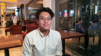 Biasa Main Film Serius, Ardhito Pramono Ketagihan Main Komedi Absurd Gara-Gara Gudang Merica