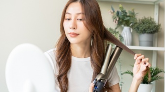 Sering Catokan? Ini 5 Vitamin Rambut Biar Nggak Kering dan Tetap Sehat!
