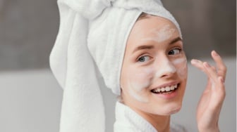 5 Cleanser Matcha yang Cocok untuk Kulit Berminyak dan Berjerawat