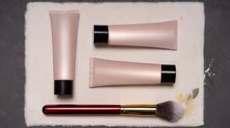 Cara Pilih Shade Tinted Moisturizer yang Pas, Jangan Asal Pilih!