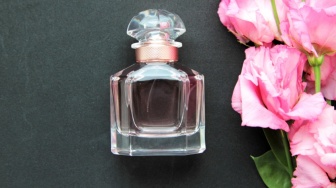 Dari Floral hingga Gourmand, Ini 5 Parfum Wanita yang Cocok untuk Kencan