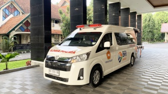 Pernah Gugat KFC Rp4 Miliar, Kini Om Botak Dicari Polisi Kasus Ambulans Desa