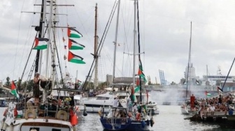 Kapal Global Sumud Flotilla Berisi Jurnalis dan Relawan Indonesia Dibajak Tentara Israel!
