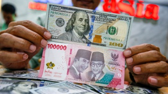 Makin Loyo, Rupiah Sentuh Rp17.716 per Dolar AS
