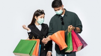 Dompet Menangis karena Geng Pertemanan? Budaya Konsumtif Kini Makin Ngeri