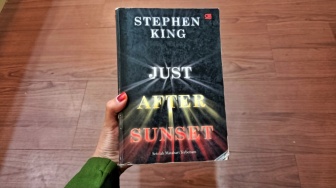 Kumpulan Cerpen Stephen King yang Bikin Merinding di Buku Just After Sunset