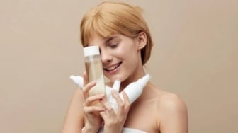 4 Essence Toner Probiotic, Kunci Kulit Auto Lembap dan Skin Barrier Kuat!