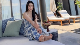 Bebas Gerah, Intip 5 Gaya Outfit Musim Panas Lim Ji Yeon yang Super Modis