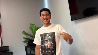Apes, Jefan Nathanio Ketiban Plafon Kamar Hotel saat Syuting Dukun Magang
