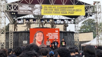 Konser di Titik Nol Jogja, Ratusan Anak Muda Serukan Kebebasan Bersuara