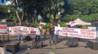Ketua FMN di Aksi Kamisan: Jika Rezim Terus Menghisap Rakyat, Prabowo Akan Dijauhkan oleh Rakyat