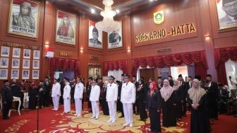 Mengabdi 17 Tahun Jadi Sekdes, Sukanar Resmi Dipromosikan Rudy Susmanto di Kecamatan Nanggung