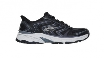 4 Sepatu Skechers yang Nyaman untuk Berdiri di KRL, Kaki Bebas Pegal-pegal