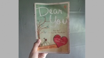 Dear You: Antara Cinta, Patah hati, dan Kisah yang Tak Pernah Usai