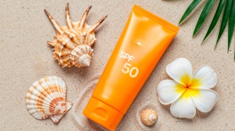 9 Rekomendasi Sunscreen Serum untuk Anti Aging dan Mencerahkan Wajah