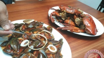 7 Restoran Seafood di Padang yang Wajib Dicoba, Sajikan Hidangan Laut Segar dengan Cita Rasa Lezat