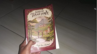 Antara Sumpah Kolonial dan Desir Jiwa: Ulasan Novel Janji di Tanah Jawa