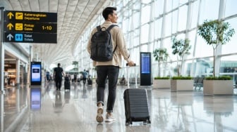 3 Sepatu Running Terbaik untuk Traveling, Ringan dan Bikin Jalan Seharian Tetap Enak
