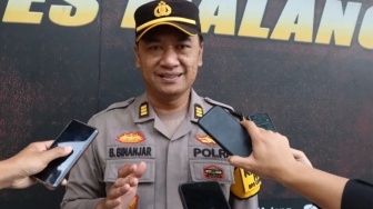 Teror Pocong Begal Hantui Malang Raya: Polisi Beri Peringatan Keras