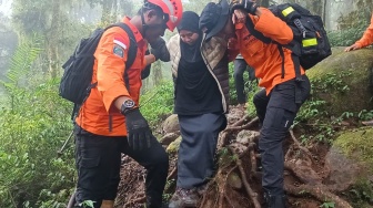Alami Cedera Kaki dan Asma, Dua Pendaki di Gunung Bulubaria Dievakuasi Malam Hari