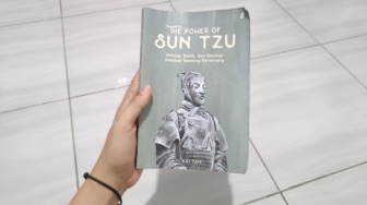 Review Buku The Power of Sun Tzu: Panduan Taktis Menghadapi Tekanan Hidup Modern