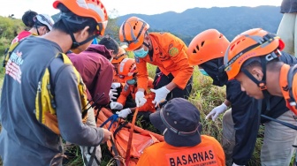 Sampai di Puncak, Pendaki Gunung Tewas Disambar Petir
