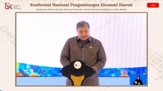 Menko Airlangga Sebut Rupiah Lemah Saat Ini Cuma 5 Persen