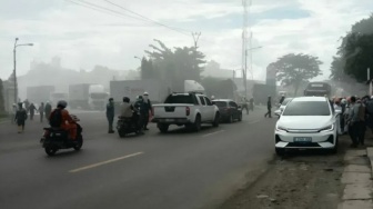 Pabrik Kimia PT MCCI Diduga Meledak, Asap Putih dan Bau Menyengat Hantam Pemukiman