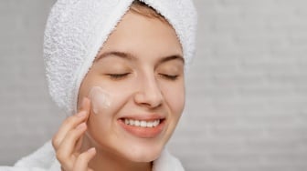 3 Rekomendasi Pelembap Mengandung Zinc Oxide, Bisa Redakan Kemerahan hingga Kontrol Sebum