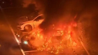 Kualitas Mobil China Dipertanyakan Usai Sedan MG 5 Ludes Terbakar Saat Parkir