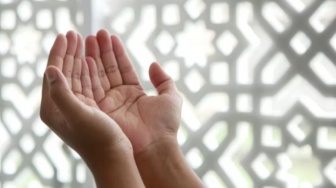 Doa Malam Idul Adha yang Dianjurkan Dibaca, Amalan Mustajab agar Hajat dan Rezeki Dimudahkan