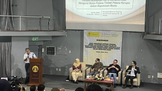 Rocky Gerung Sebut Eksaminasi Putusan Kerry Riza Uji Cara Berpikir Penegak Hukum