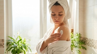 5 Body Lotion Hyaluronic Acid: Kulit Bebas Kering dan Tetap Kenyal