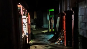 Cek Fakta: Foto Viral Pocong di Bekasi Dipastikan Rekayasa Digital, Polisi Ungkap Pembuatnya