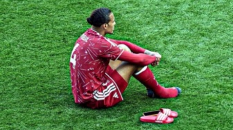 Liverpool Cuci Gudang: Virgil van Dijk Out, Bek Rp1 Triliun In