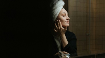 The Nighttime Ritual: 5 Langkah Perawatan untuk Kulit Sehat nan Nutritif