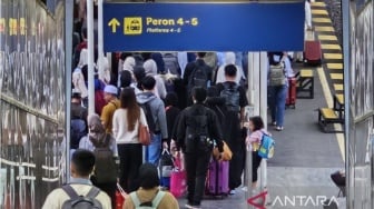 Serbuan Penumpang di Libur Iduladha: 5.460 Penumpang Padati Stasiun Malang