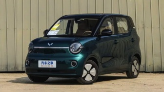 Wuling Daftarkan Air EV Versi Empat Pintu Ramaikan Segmen Mobil Listrik Murah