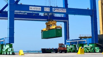 Sinyal Positif Ekonomi Indonesia: Arus Peti Kemas di Pelabuhan Melonjak 7 Persen