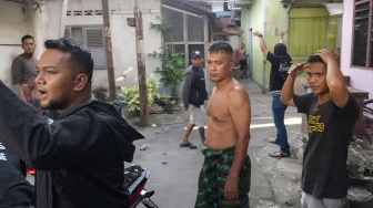 Viral Polisi Dilempari Saat Gerebek Narkoba di Medan, Terduga Pengedar Lepas