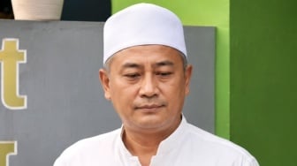 Kiai Pekalongan Ditahan Kasus Pencabulan, Para Santri Malah Nangis dan Berebut Cium Tangan