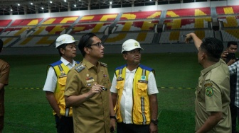 Rico Waas Sebut Tak Pernah Beri Izin Komunitas Lari di Stadion Teladan