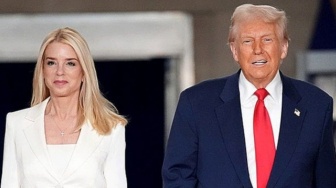 Skandal Epstein Memanas! Pam Bondi Akui Ada Kesalahan, DPR AS Curiga Ada Fakta yang Ditutupi