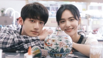 Ulasan Drama Glaze of Love, Kisah Cinta Dua Introver di Ruang Restorasi Kuno