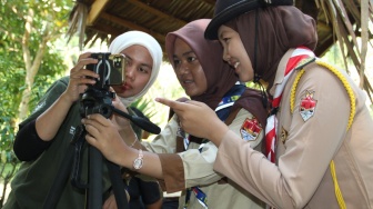 Dulu Rusak Akibat PETI, Sungai di Tebo Kini Jadi Tempat Anak Muda Menanam Kehidupan