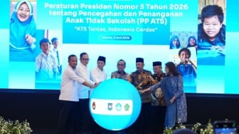 Kembalikan Puluhan Ribu Anak ke Sekolah, Inovasi Andi Sudirman Jadi 'Blueprint' Nasional