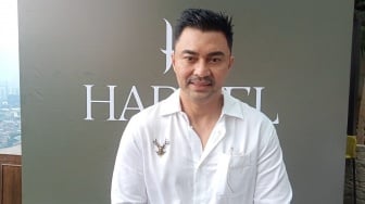 Perfeksionis Banget, Anjasmara Berkali-kali Ganti Formula Parfum Gara-Gara Ini