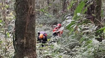 Misi Penyelamatan di Jalur Terlarang: Nasib Cakra Setelah Terperosok di Jurang Gunung Semeru
