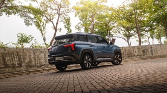 Mitsubishi Destinator Exceed Tawarkan Performa Tangguh dan Efisiensi untuk Mobilitas Keluarga Modern