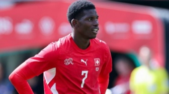 Setelah Asisten Pelatih Afsel Giliran Striker Timnas Swiss Dilarang Masuk ke AS
